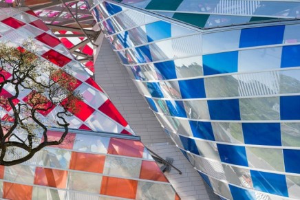 #ObservatoryofLight: Daniel Buren’s color is taking over Fondation Louis Vuitton