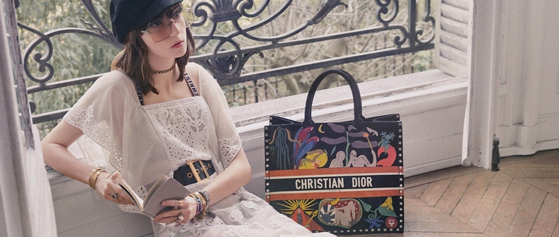 Dior Pop-Up Harrods debuts personalisation service for Book Tote