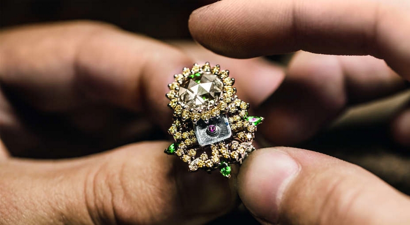 Haute Joaillerie: Chaumet Promenades Impériales & Dior Pièces Secrètes