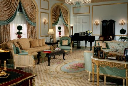 The furnishings from Waldorf Astoria New York to find new life in the homes of avid collectors