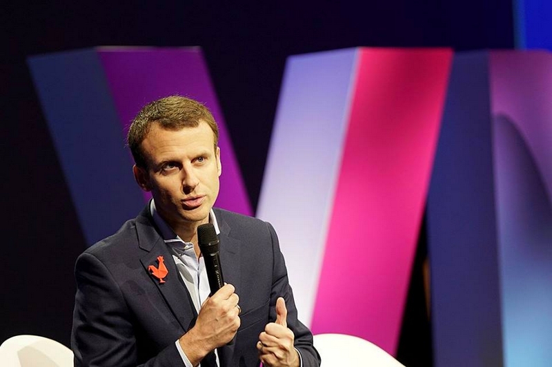 Emmanuel Macron on stage at VivaTechnology paris 2016