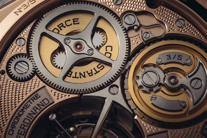 Ferdinand Berthoud Chronomètre FB 1 Oeuvre d’Or -2019 -02 With the Oeuvre d'Or, the FB 1 collection features for the first time a pyramid motif decoration