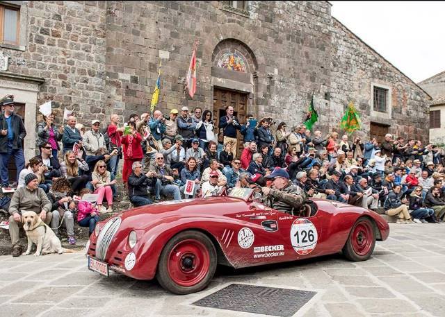 Fun things to do in Siena in one day - Mille Miglia on le Terr