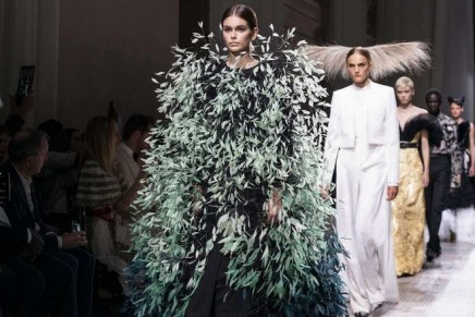 Givenchy Haute Couture Fall-Winter 2019-2020 – a palampore tapestry of romance and antiquity