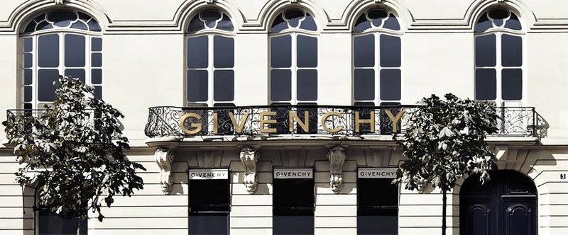 Givenchy balconies