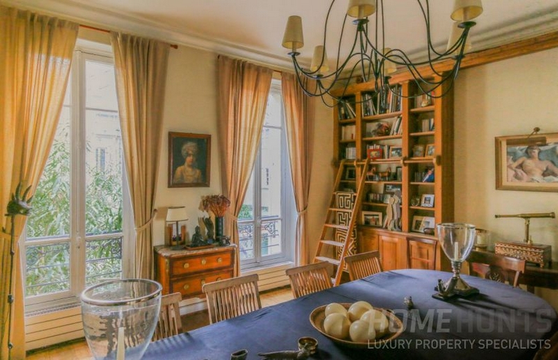 HOUSE FOR SALE IN 16TH TROCADÉRO - ETOILE - PASSY