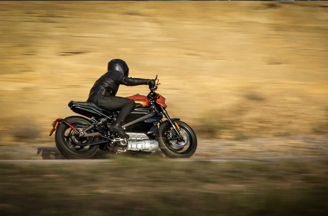 Harley-Davidson Livewire 2019 on the road-