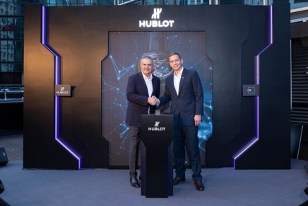 Hublot is celebrating the decade since the creation of Bitcoin. Big Bang Meca-10 P2P is only purchasable with cryptocurrency