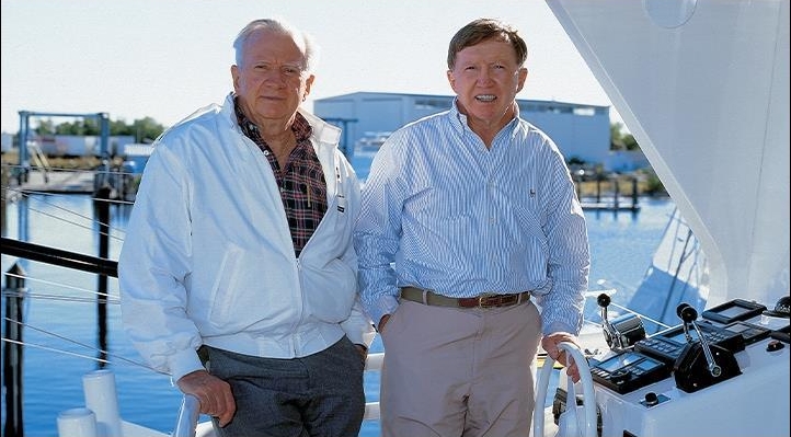 Sailing-Stream.fr ⚓ Les Boat Builder Awards 2019 ont célébré les bateaux et les meilleures entreprises de l'industrie du yachting ⚓ PRIX DE RÉALISATION À VIE 2019-01