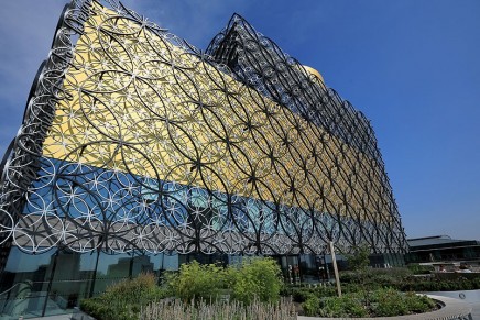 Shard leads Olympic Aquatics Centre in race for the Stirling prize