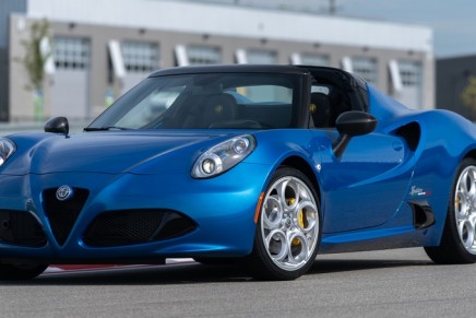 Limited-edition 2020 Alfa Romeo 4C Spider Italia unveiled for North America