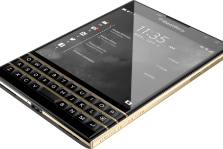 Gold just looks chic: Limited Edition Black & Gold BlackBerry Passport