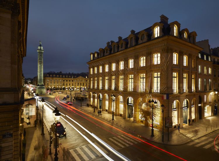 Louis Vuitton opened the doors to its new Maison Louis Vuitton Vendôme at 2 Place Vendôme in Paris, Frane - exterior details by nights