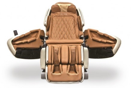 The world’s most luxurious full-body shiatsu massage chair debuts at CES 2019