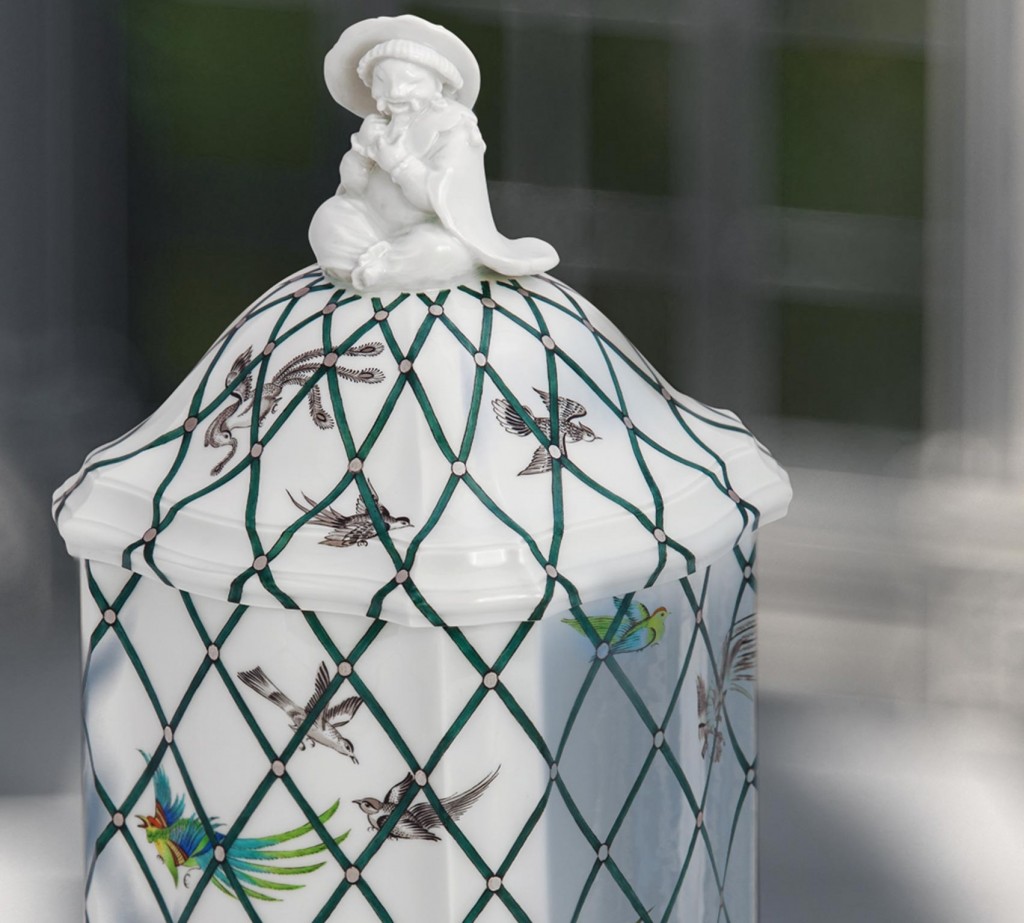 Meissen 2019 porcelain - BIRD PAINTING ON PORCELAIN-