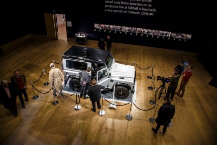 Milestone ‘Defender 2,000,000’ is the most valuable production Land Rover ever sold at auction