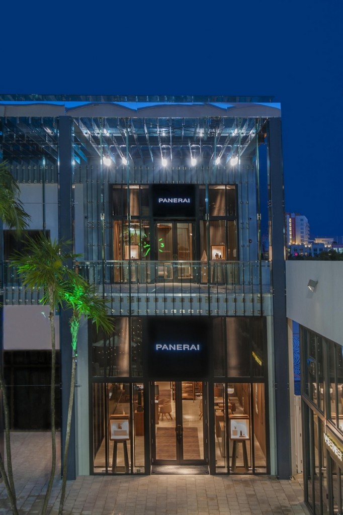 PUrquiola for Panerai-facade