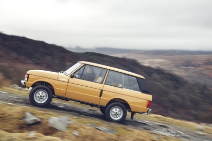 Range Rover Reborn at 2017 Salon Rétromobile