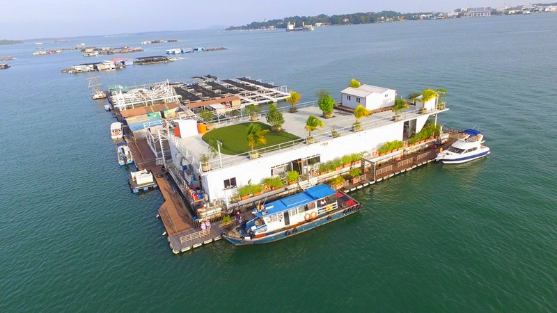 Smith Marine - First Floating Restaurant in Singapore