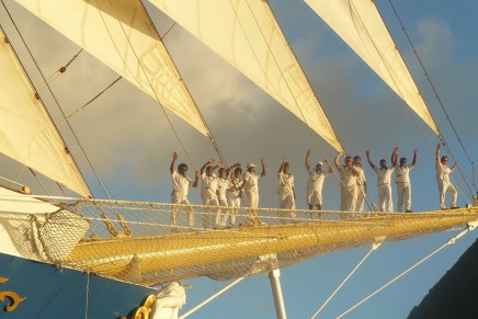 The sailing experience: the tall-ship cruising