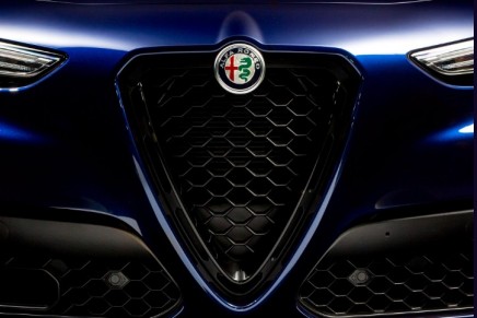 Staring is inevitable: Alfa Romeo Nero Edizione wraps Giulia and Stelvio SUV with seductive dark accents