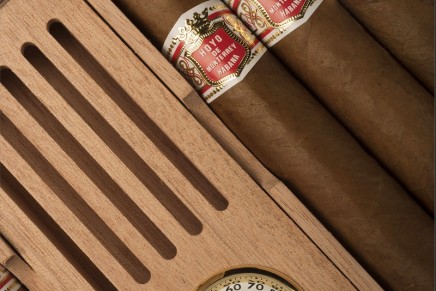 This Habanos release will come inside a special travel humidor