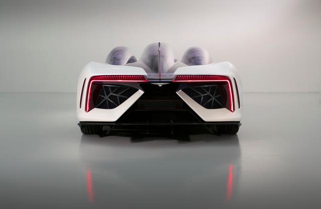 Techrules joins an elite club at Villa D’Este to present its Ren electric supercar - rear photos