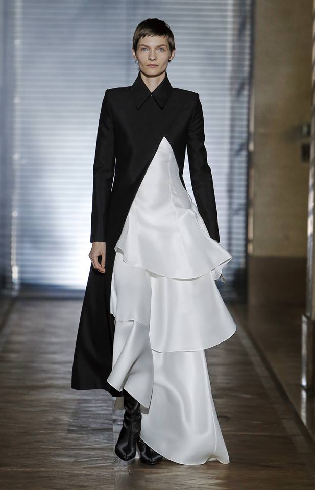 The Givenchy Haute Couture Show by Clare Waight Keller SS2018 - LLook 4 'Hadène