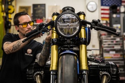 Bike designer Roland Sands stripped down the BMW R 18 to create a straight line dragster