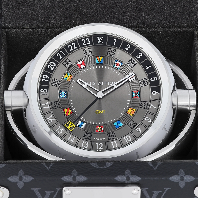 omfattende Chaiselong Trafik All in good time: Navy chronometers inspire the new Louis Vuitton Trunk  Table Clock - 2LUXURY2.COM