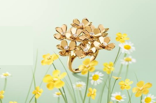 Van Cleef & Arpels Celebrates Spring with Additions to its Frivole