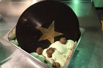 Homage to Bowie: in a Berlin ice-cream parlour