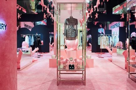 Burberry takes over Printemps Paris and launches new Augmented Reality tool through Google Search
