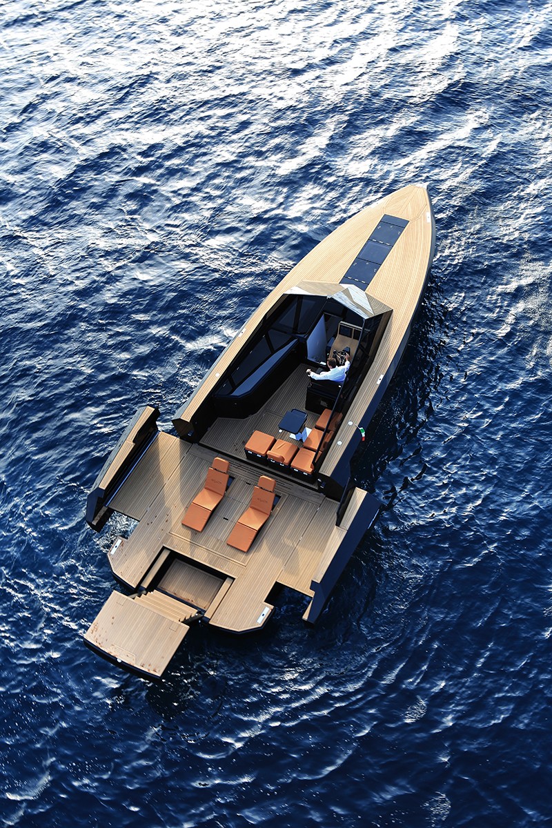 18 meter yacht