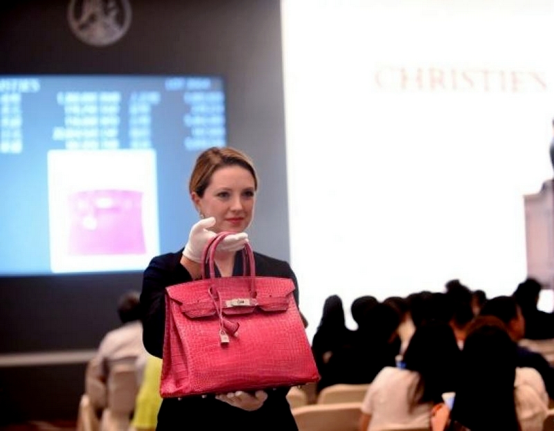 Hermès and Jane Birkin resolve spat over crocodile handbags - 2LUXURY2.COM