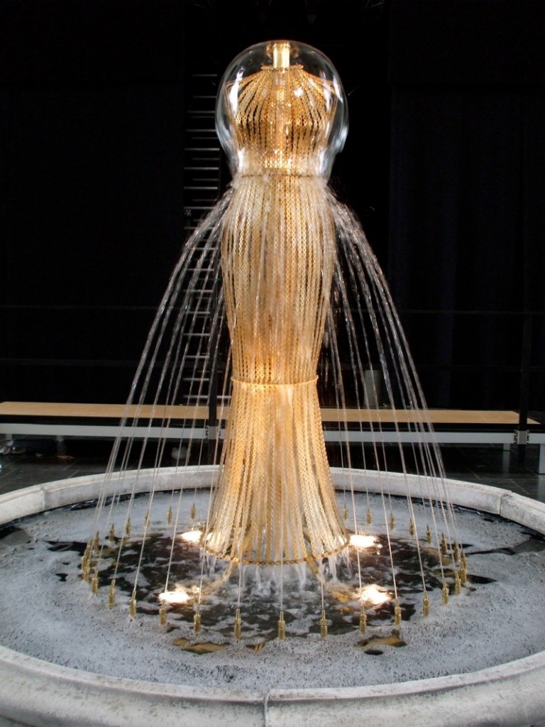 kei kagami conceptual pieces - water dress at Arnhem mode biennale 2009