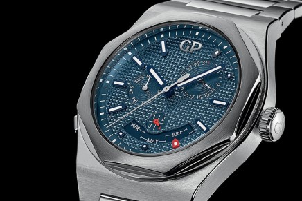 Girard-Perregaux Laureato Perpetual Calendar is appearing in this unique, all-steel and asymmetrical configuration