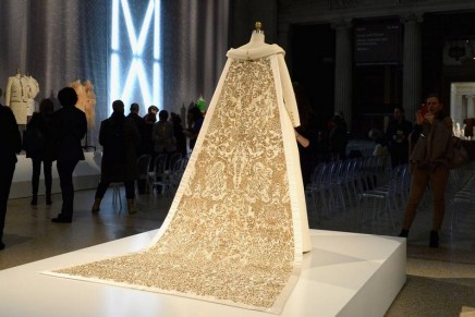 Met Gala 2016: couture and technology meet in cutting-edge fashion