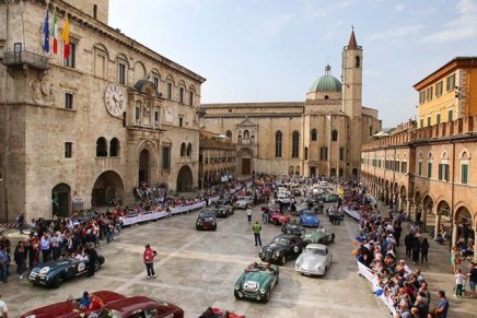 Vintage cars with a glorious past: Italy may change, but the 2016 Mille Miglia doesn’t