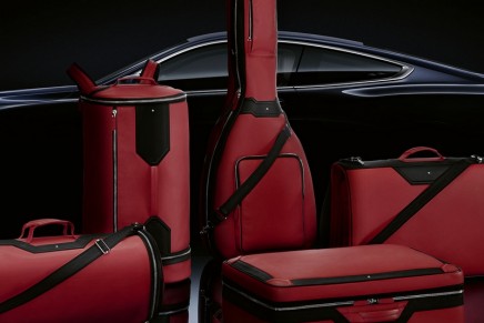 A guitar bag, a surf bag, a duffel bag and much more bespoke luggage to fit perfectly in this BMW 8 Series Coupé