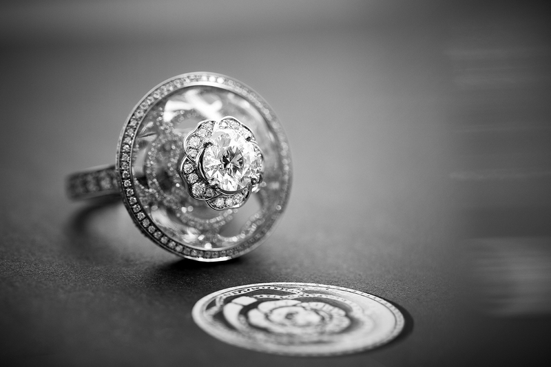 pieces from the '1.5, 1 CAMÉLIA. 5 ALLURES' collection - crystal illusion ring