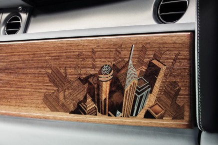 Hand-crafted design inspired by the modern metropolis: Rolls-Royce Phantom Metropolitan Collection Car
