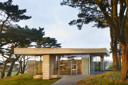 Secular Retreat review – a simply miraculous piece of architecture