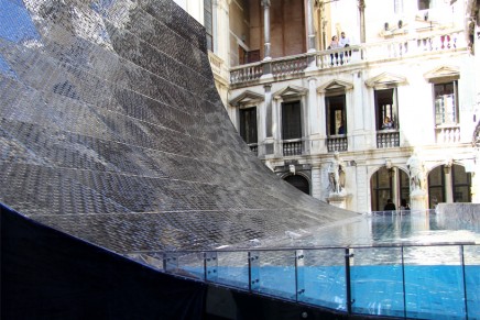 56th Venice Biennale: Shigeru Ban for cle de peau BEAUTE