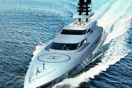 Silver Fast, the world’s largest and fastest aluminium motor yacht, debuts at Monaco Yacht Show 2015