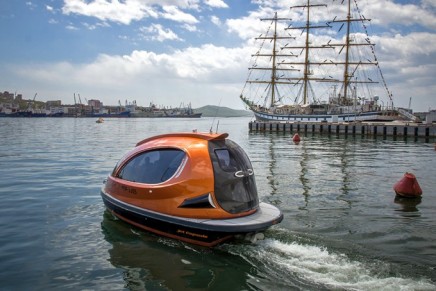 The Super Jet Capsule – the high-tech water transport