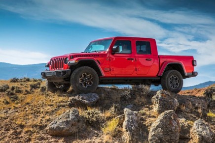 Entire run of 4,190 Gladiator Launch Edition cars sell out on Jeep 4×4 Day