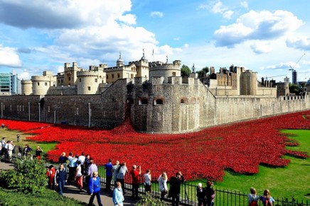 First world war centenary boosts 2014 UK tourism figures