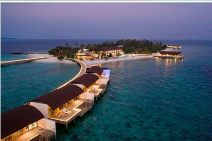 How to build in environmental settings with a fragile balance: Westin Maldives Miriandhoo Luxury Resort
